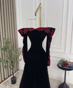 Alternative view of فستان سهرة جوخ شتوي