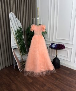 Alternative view of فستان سهرة خوخي كورسيه بتنورة تول