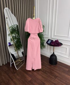 Alternative view of فستان سهرة وردي طويل