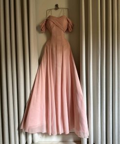 Alternative view of فستان سهرة لون وردي