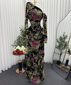 Alternative view of فستان سهرة لون اخضر في اسود