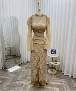 فستان سهرة طويل دانتيل