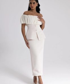 فساتين سهرة لون ابيض