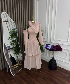 Alternative view of فستان سهرة لون وردي