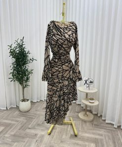 Alternative view of فستان سهرة قصير فخم