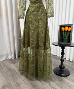 Alternative view of فستان سهرة أخضر زيتوني دانتيل