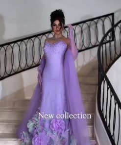 فستان سهرة موف فاتح مزين بزهور ثلاثية الأبعاد