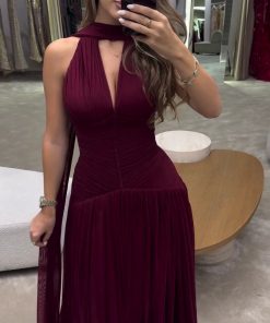 فساتين سهرة ناعمة