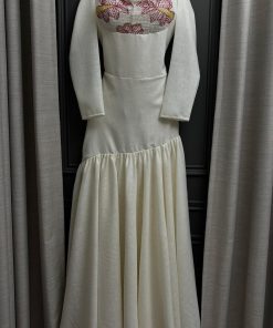 Alternative view of فستان سهرة بلون أبيض