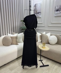 Alternative view of فستان سهرة أسود أنيق بتصميم كتف واحد