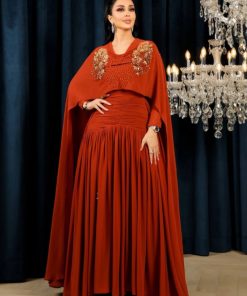 فستان سهرة برتقالي محروق بتصميم كاب