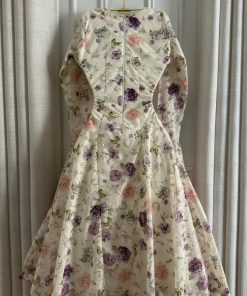 Alternative view of فستان سهرة لون بيج منقوش