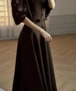 فستان سهرة لون بني