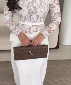 فستان سهرة لون ابيض