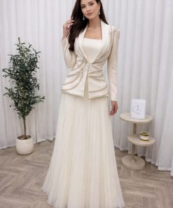 فستان سهرة لون ابيض