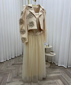 Alternative view of فستان سهرة بيج أنيق بتصميم راقٍ