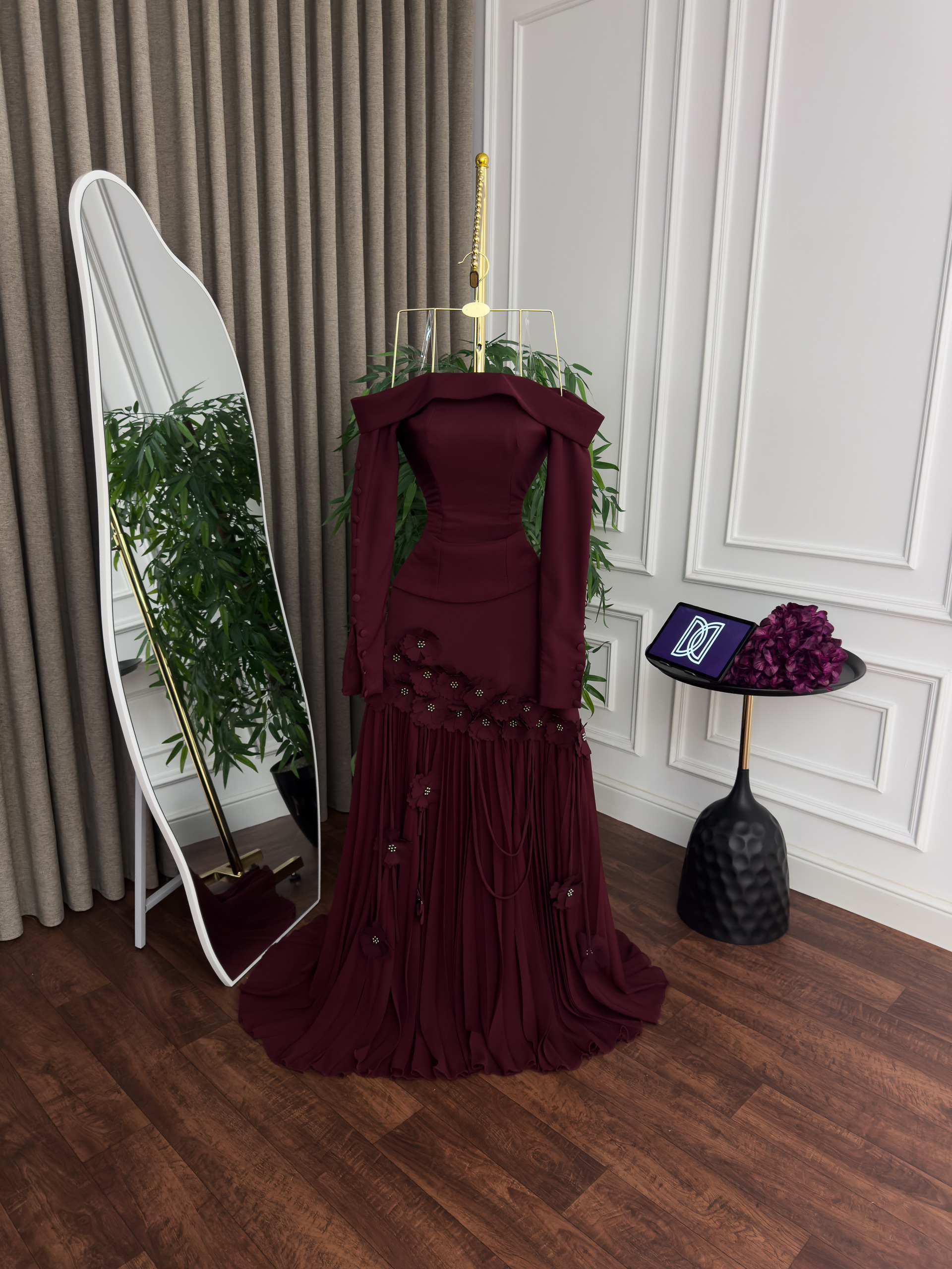 فستان سهرة قطعتين عنابي فاخر - الصورة 2