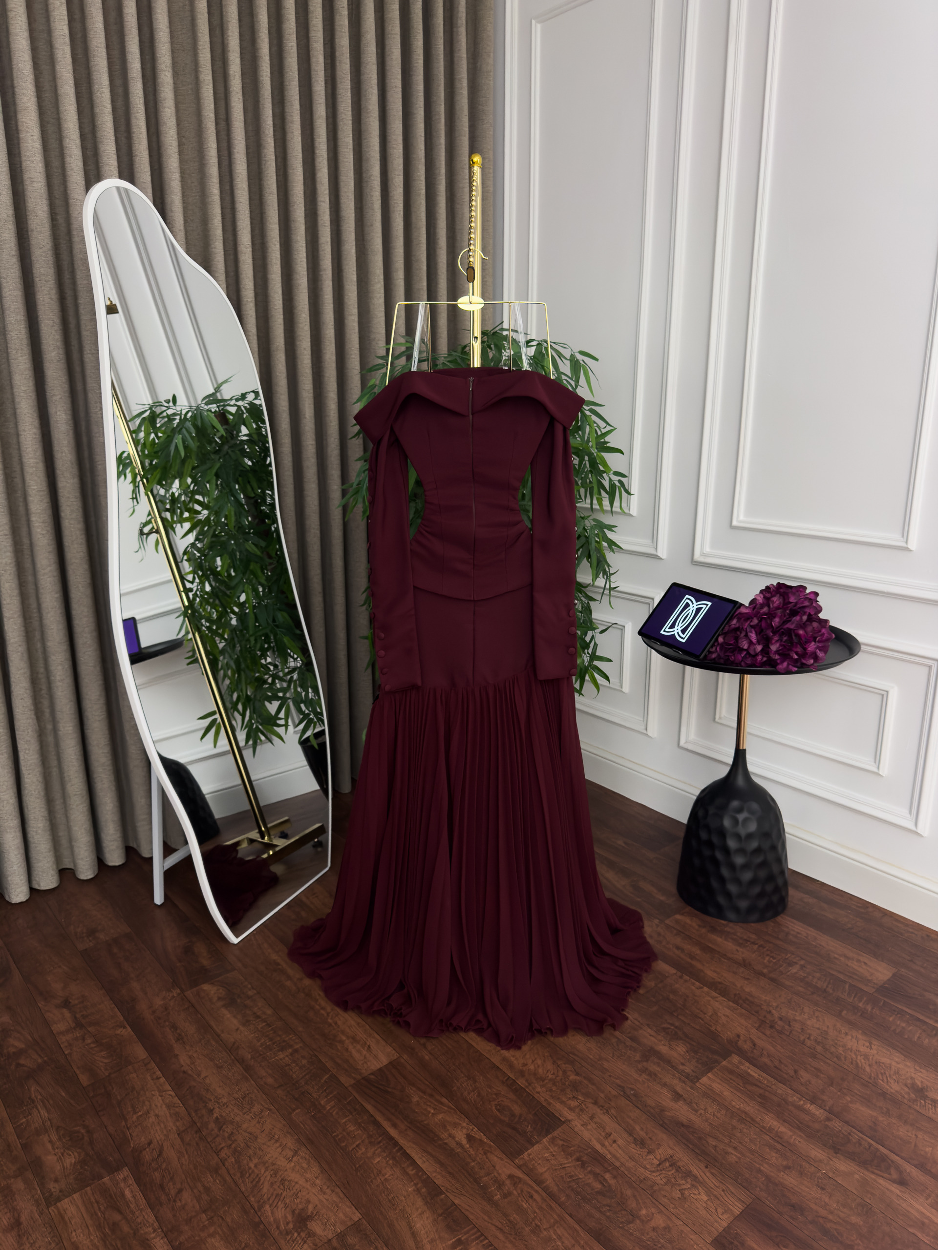 فستان سهرة قطعتين عنابي فاخر - الصورة 3