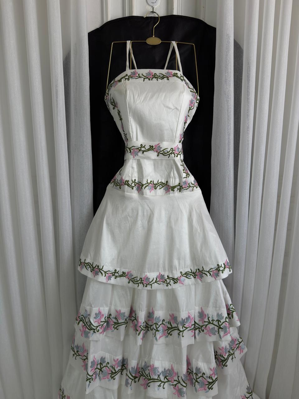 فستان سهرة لون أبيض - الصورة 4