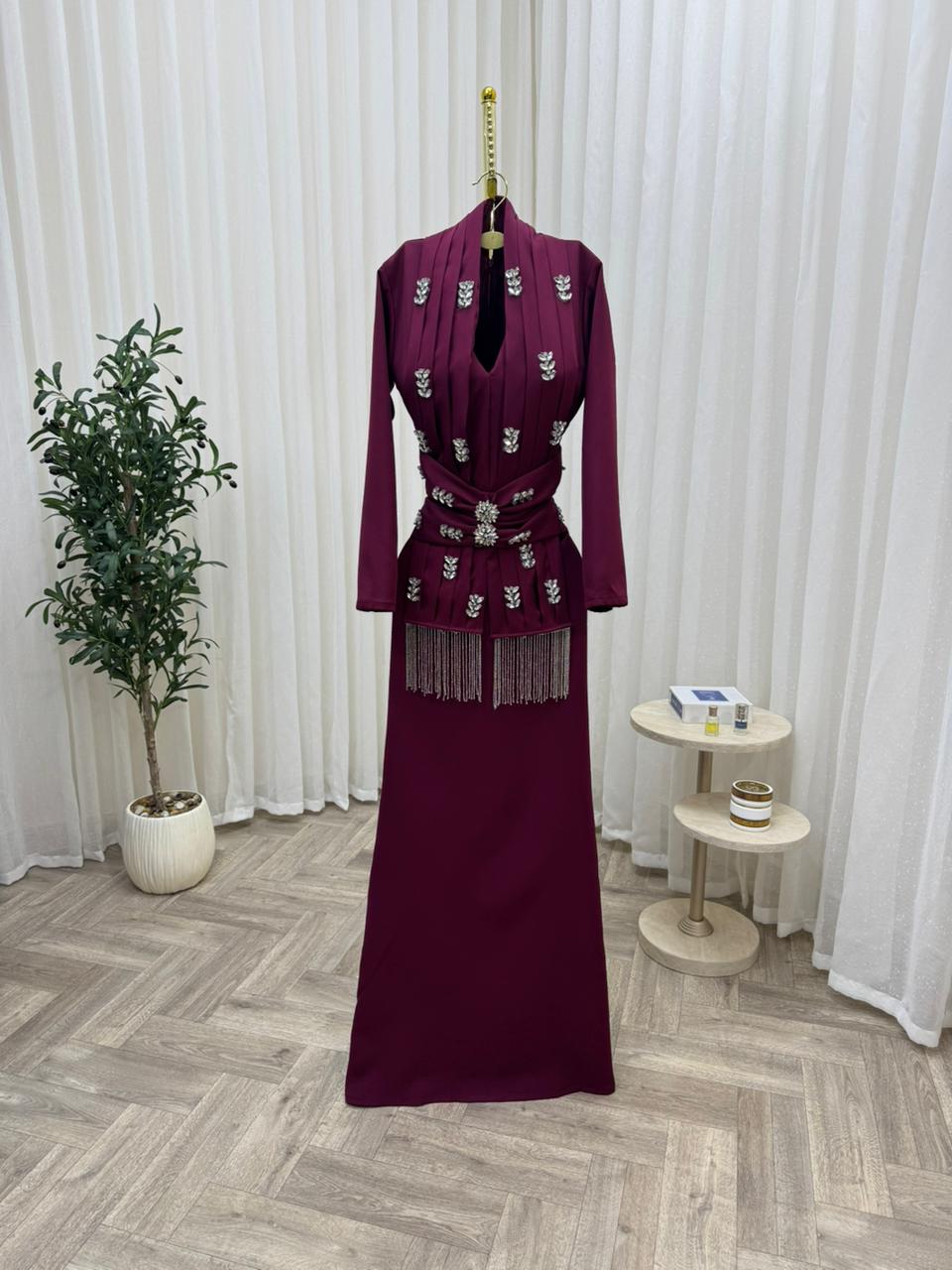 فستان سهرة عنابي فخم - الصورة 2