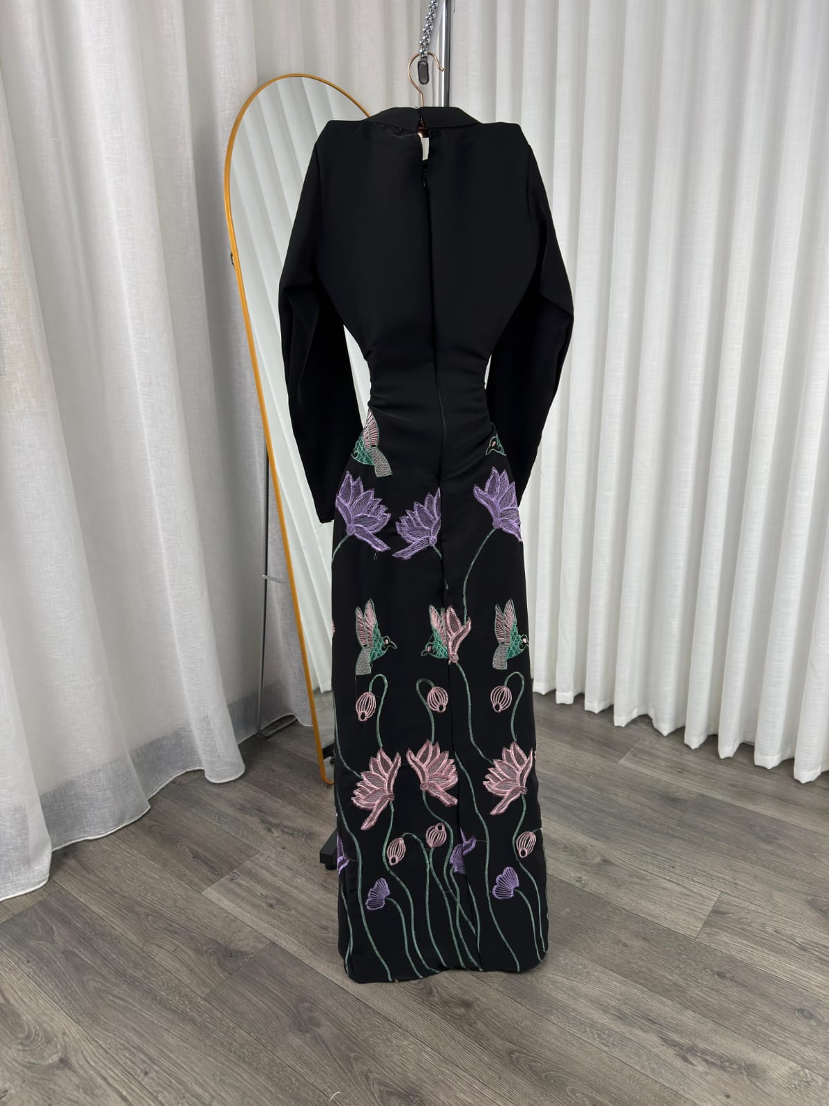 فستان سهرة لون اسود - الصورة 2