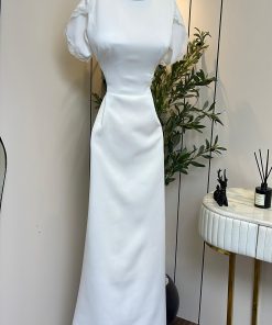 فستان سهرة طويل لون أبيض