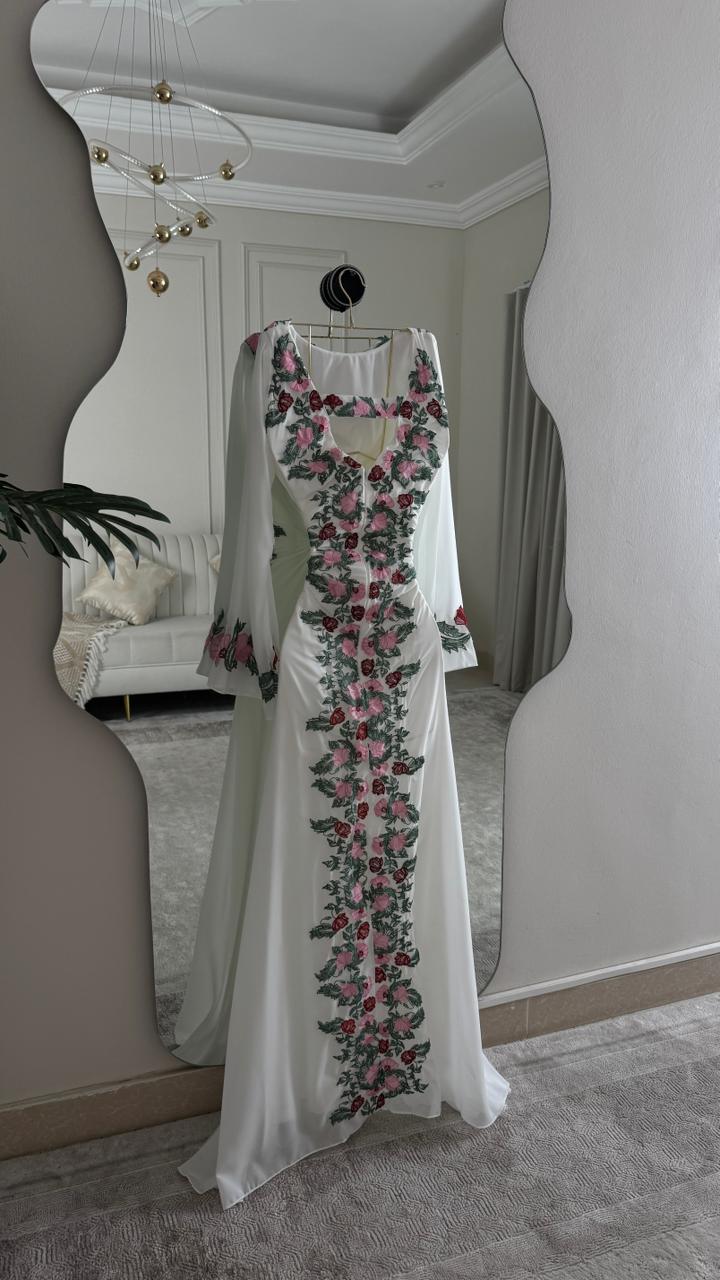 فستان سهرة أبيض طويل - الصورة 3