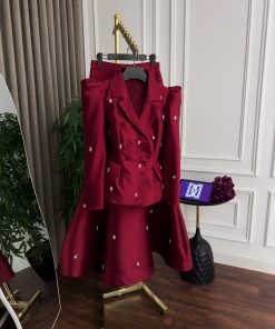 Alternative view of فستان سهرة أحمر قطعتين