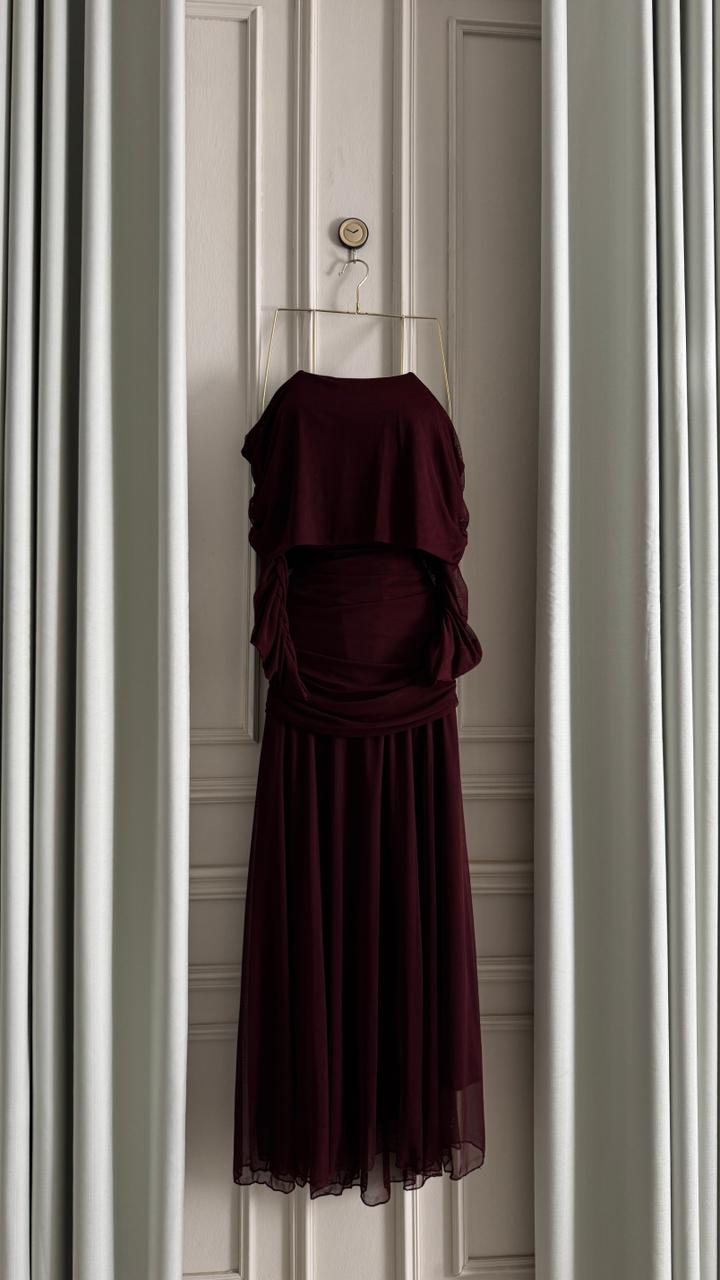فستان سهرة طويل بقصة أنثوية راقية - الصورة 4
