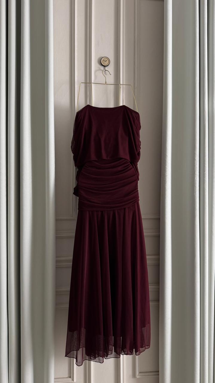 فستان سهرة طويل بقصة أنثوية راقية - الصورة 2