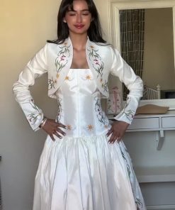 فستان سهرة لون أبيض