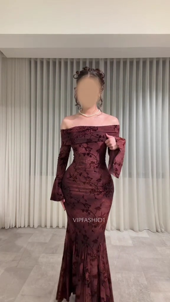 فستان سهرة بني طويل