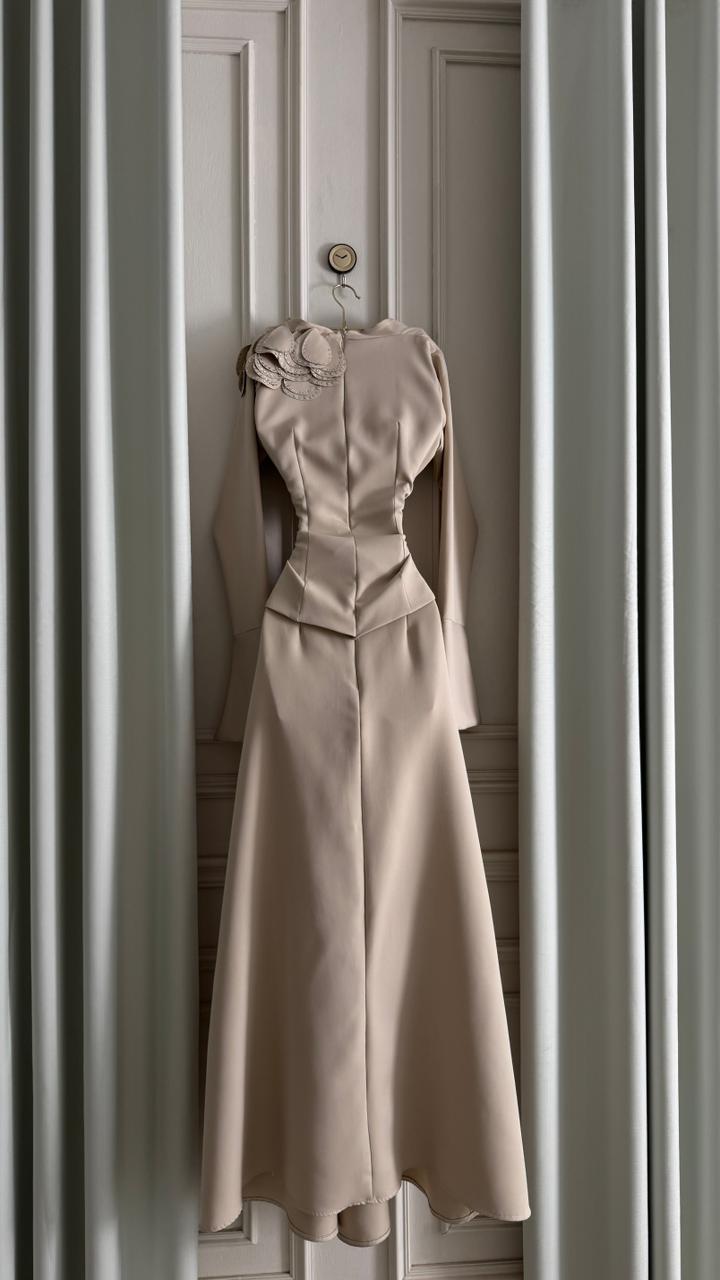 فستان بيج رسمي نسائي بجيبة طويلة - الصورة 3