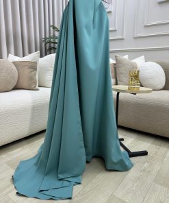 Alternative view of فستان سهرة تركواز أنيق مطرز باللؤلؤ بكتف مكشوف