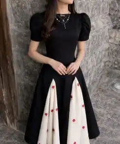 فستان أسود أنيق