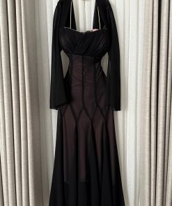 فستان سهرة ب أكمام طويلة