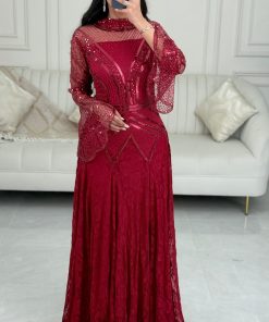فستان سهرة أحمر فاخر بأكمام طويلة وتطريز لامع | متجر روزيتا