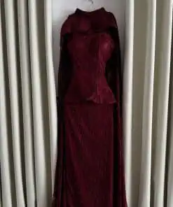 فستان سهرة عنابي دانتيل طويل فاخر