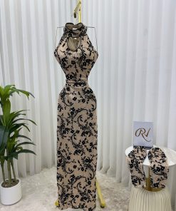 Alternative view of فستان سهرة بيج مطرز بالأسود