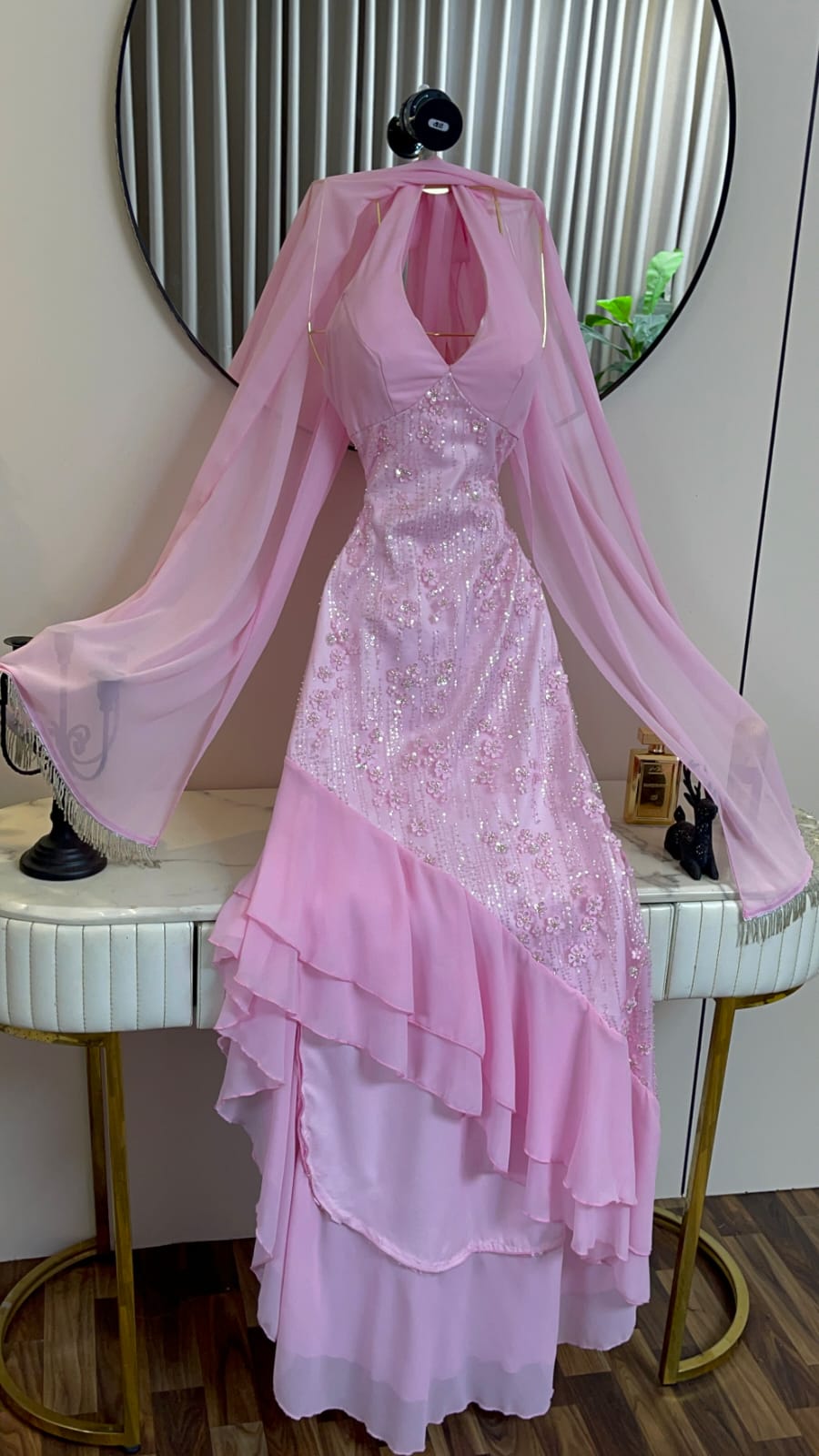 فستان سهرة وردي فاخر