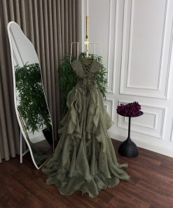 Alternative view of فستان سهرة زيتي فاخر بطبقات شيفون
