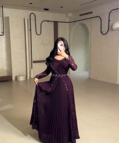 فستان بنفسجي دانتيل طويل بحزام مرصع