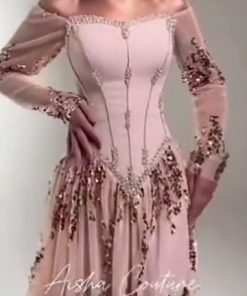 فستان خطوبة وردي طويل مرصع بالترتر