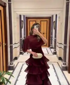 فستان سهرة بطبقات شيفون أنيقة