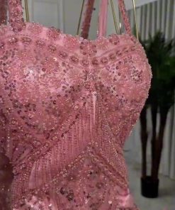 Alternative view of فستان سهرة وردي منفوش فاخر