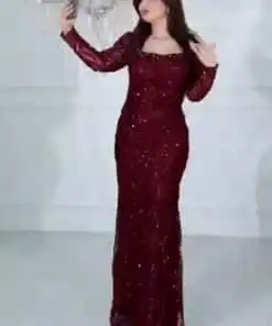 فستان سهرة طويل مطرزة