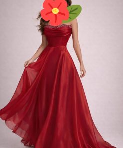 فستان سهرة فاخر بدون أكمام