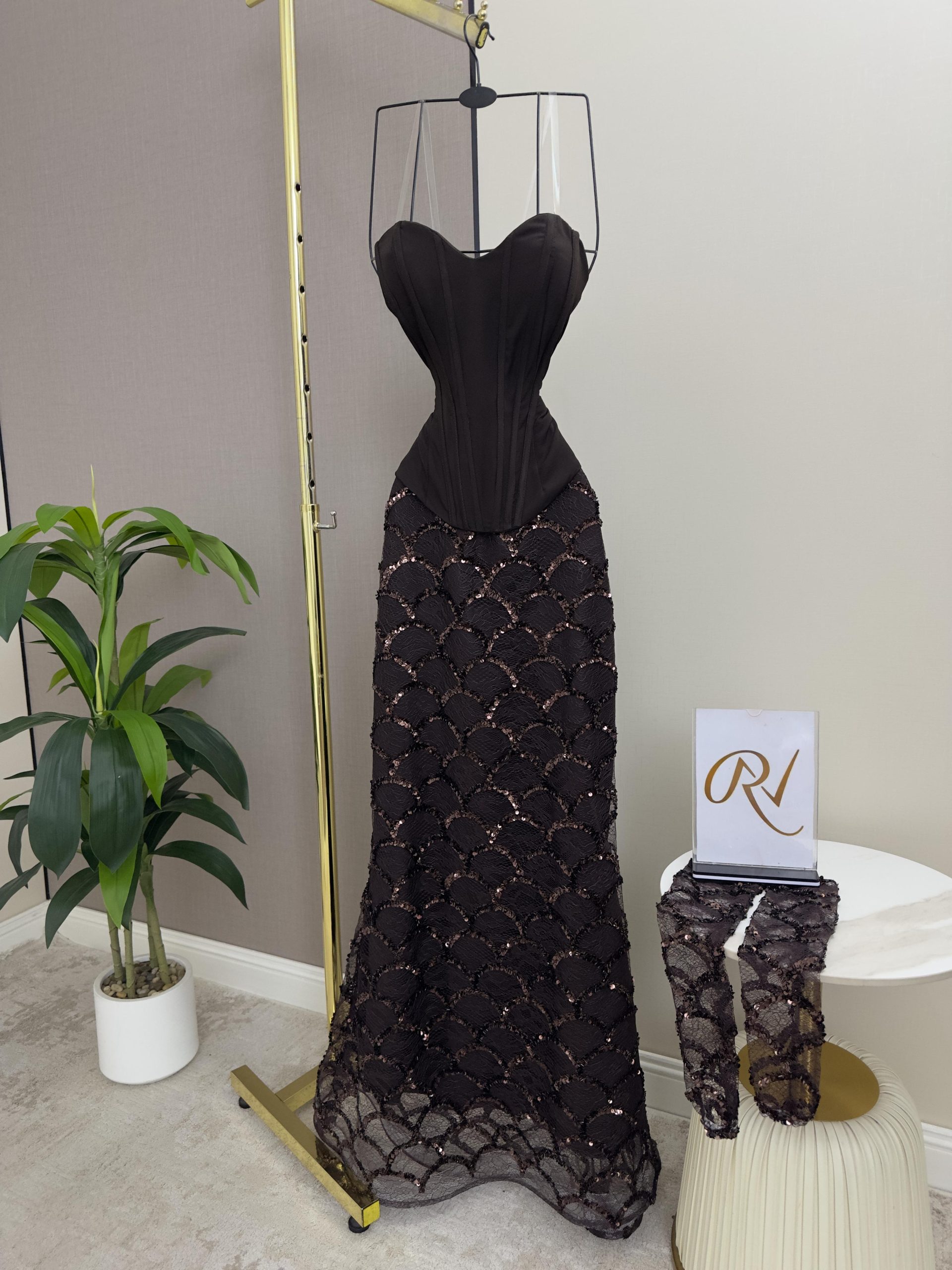 فستان سهرة بني فاخر كورسيه مع تنورة - الصورة 2