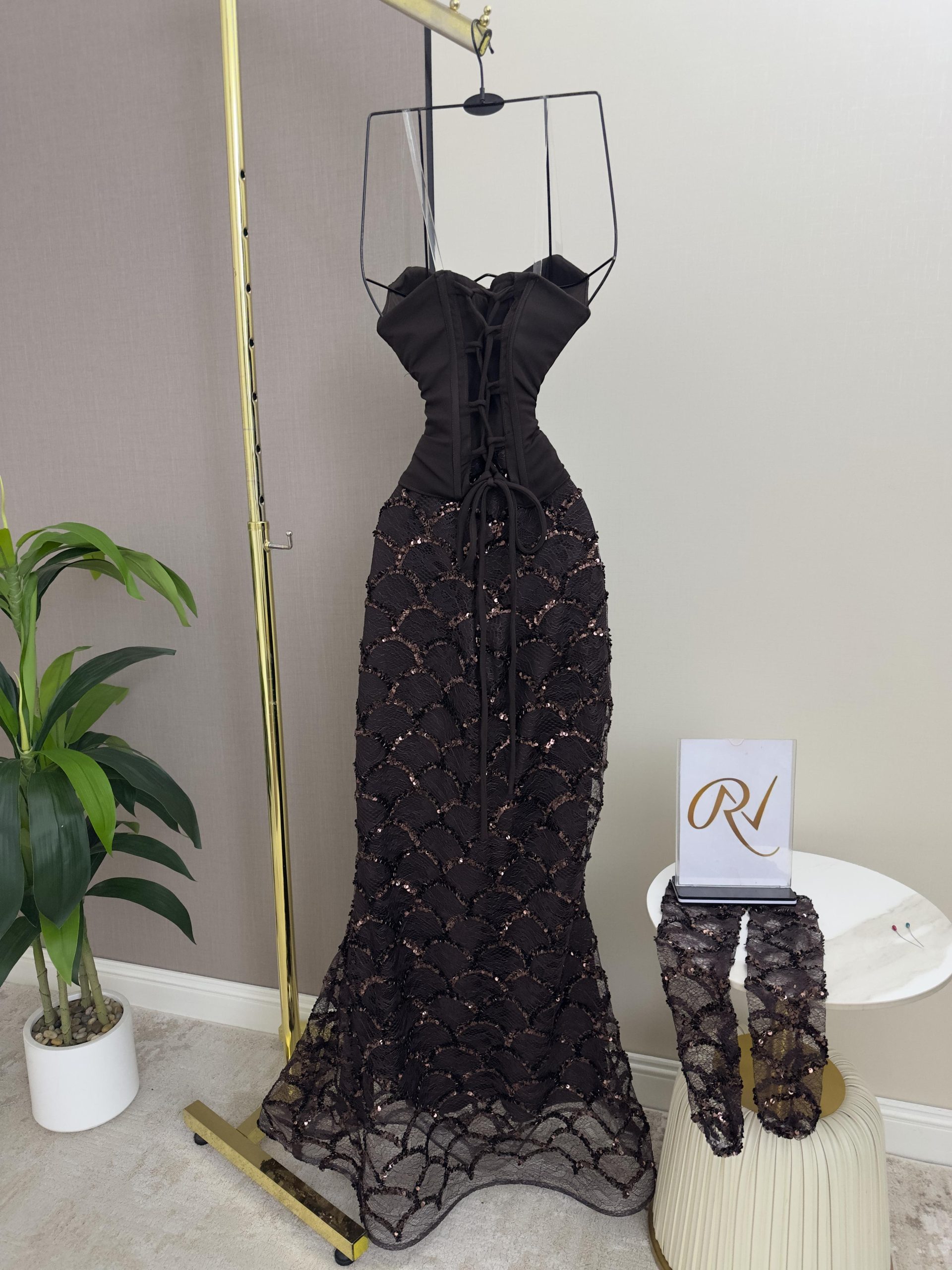 فستان سهرة بني فاخر كورسيه مع تنورة - الصورة 4