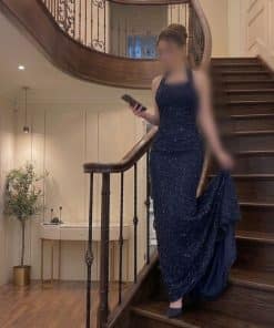 فستان سهرة طويل كحلي داكن لامع